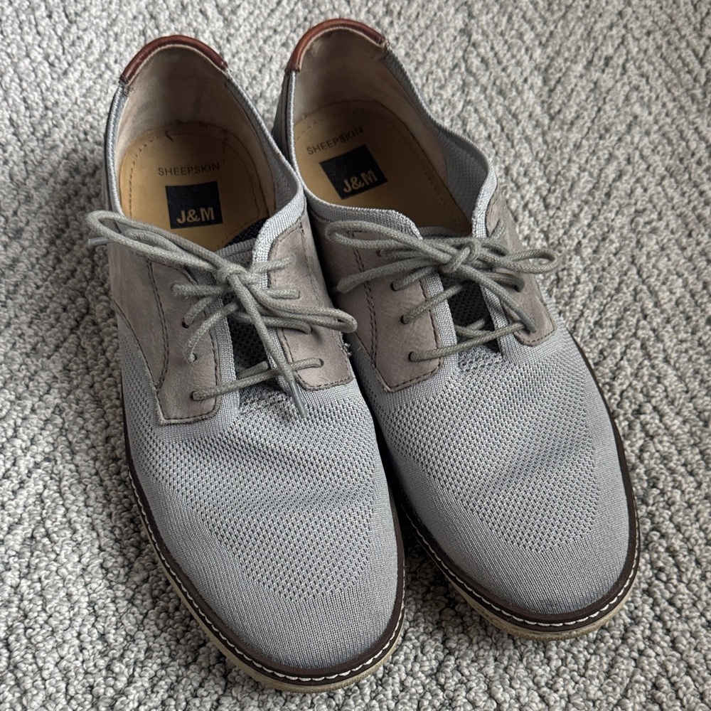 Johnston & Murphy Light Gray Men's Oxfords